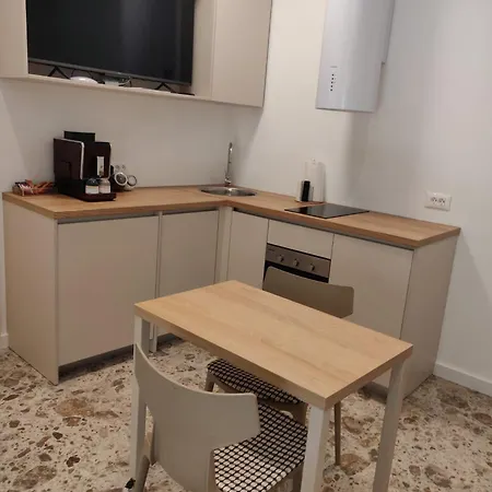 Apartment - Near And Town Center, Ground Floor With Small Garden *